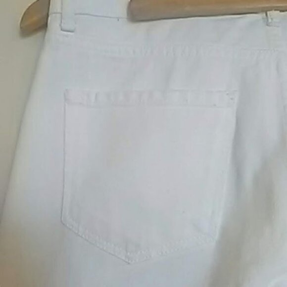 Forever 21 White Jeans Ripped Knee Women's Size 28 - Picture 14 of 16
